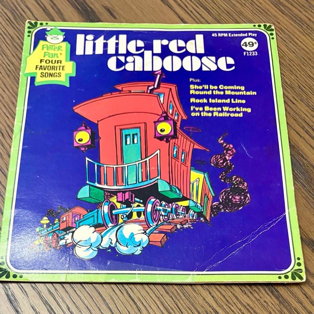 Vintage Little Red Caboose
Children's Story 45 RPM Vinyl LP
Record Peter Pan